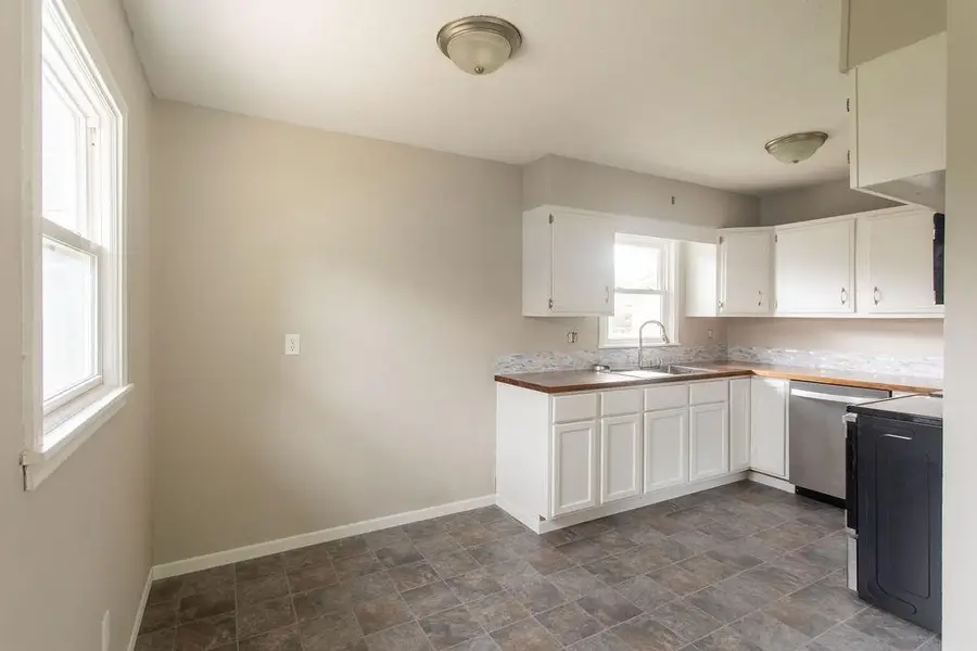 1806 10th Avenue N, Moorhead, MN 56560 - Image #3