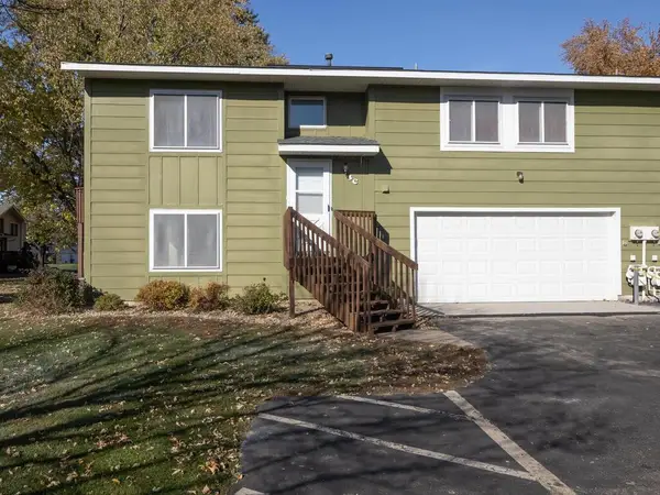 3 Golden Oak Drive, Circle Pines, MN 55014