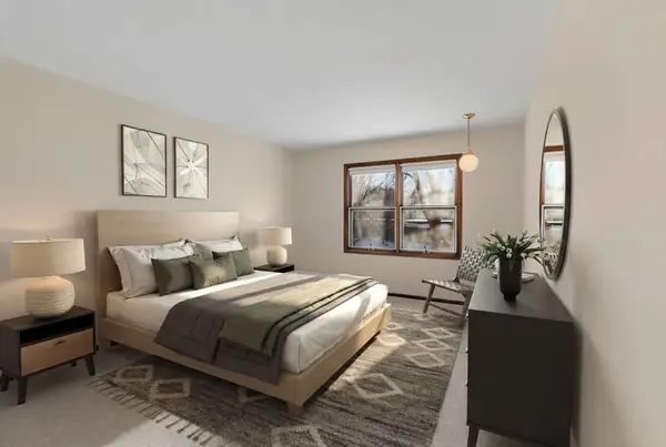 10113 W 34th Street #228, Hopkins, MN 55305