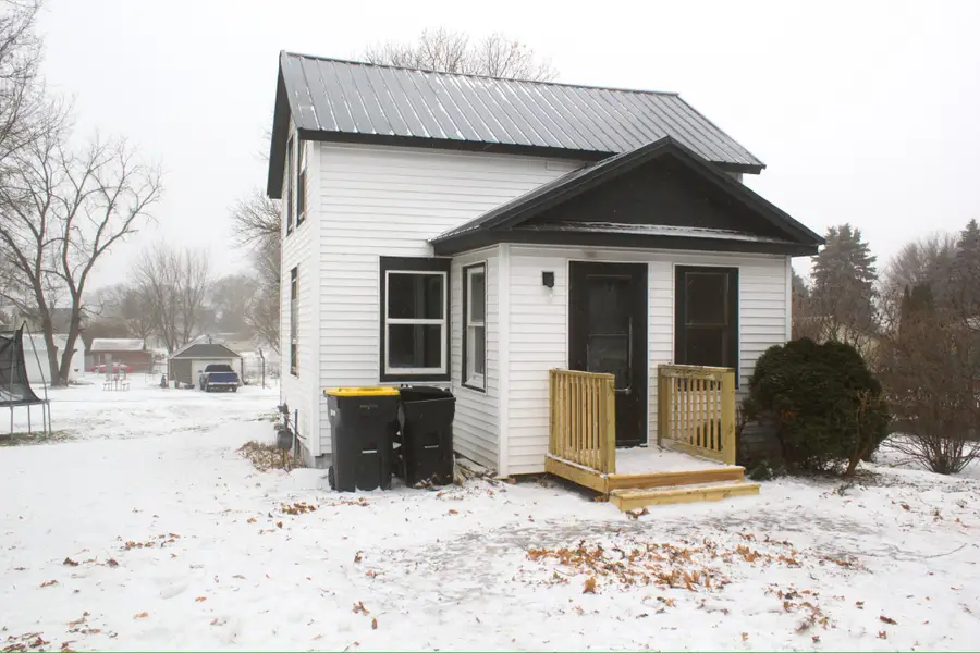 113 1st Street Sw, Fairfax, MN 55332 - #2