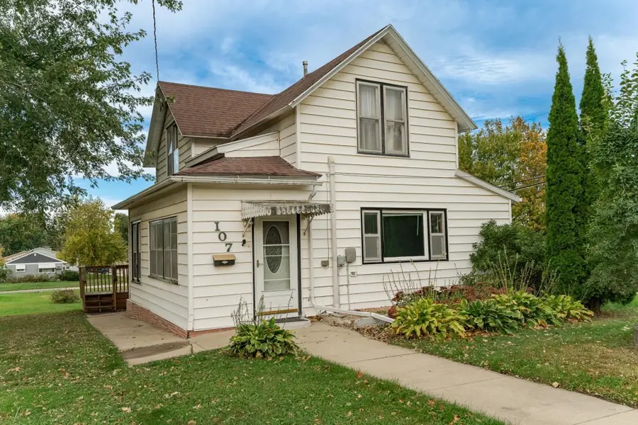 107 4th Avenue Ne, Dodge Center, MN 55927 - Image #2