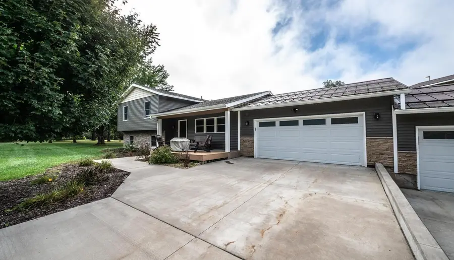 9945 Justen Trail N, Grant, MN 55115 - Image #2