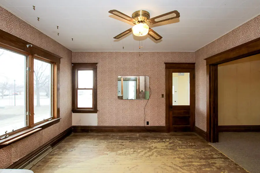 321 Highway 7 E, Hutchinson, MN 55350 - Image #3