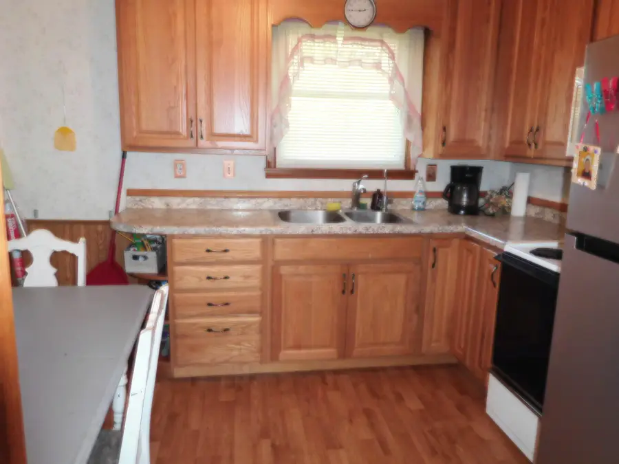 324 10th Ave Se, Elbow Lake, MN 56531 - Image #2