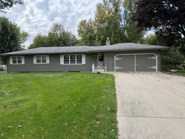 2219 Clare Drive, North Mankato, MN 56003