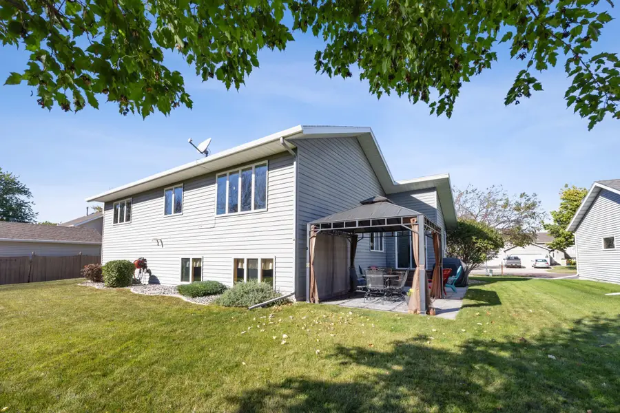 2524 38 1/2 Avenue S, Fargo, ND 58104 - Image #3