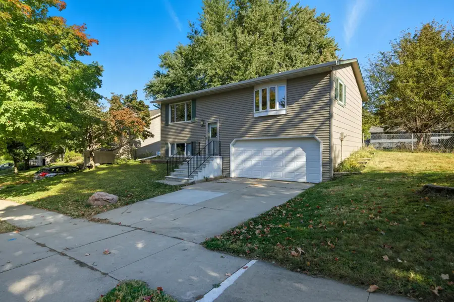 4339 Manor Park Drive Nw, Rochester, MN 55901 - #2