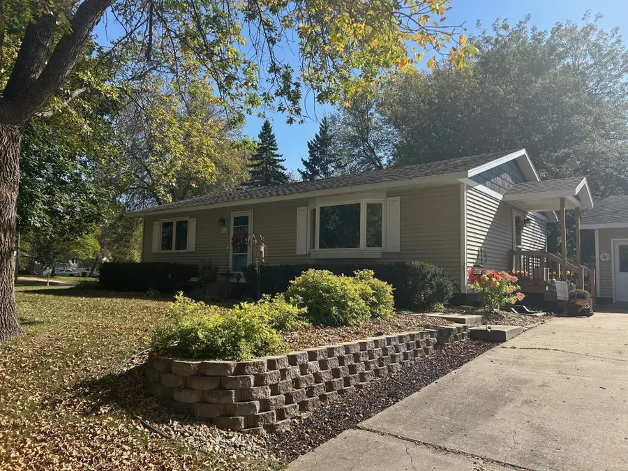 1104 14th Avenue Se, Willmar, MN 56201 - Image #3