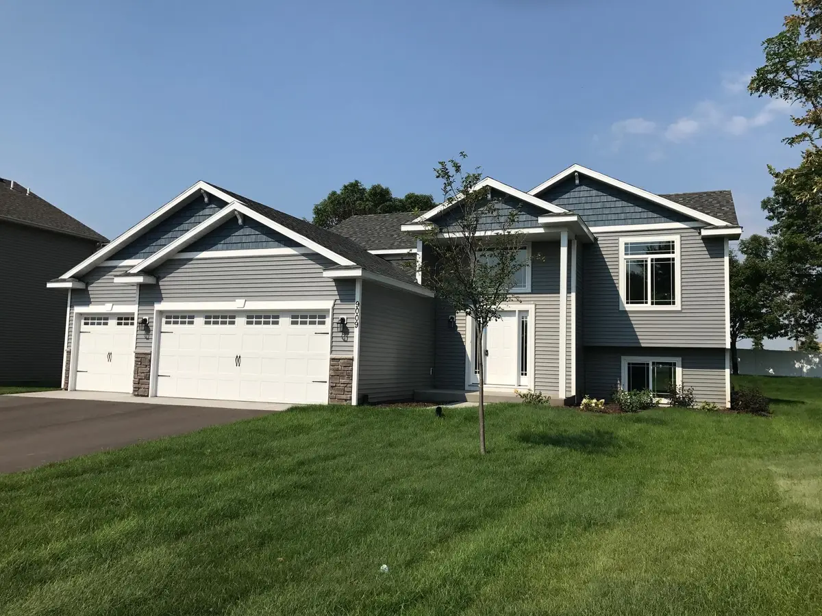 13519 Honeysuckle Way, Baxter, MN 56425 - Image #1