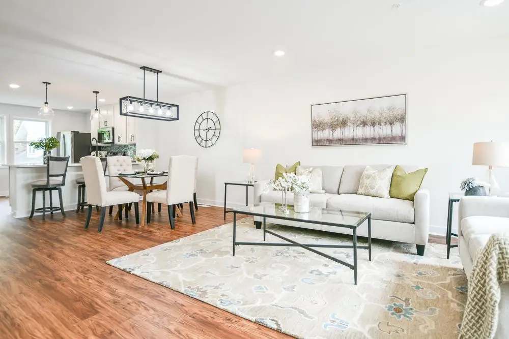 2604 Golden Valley Road, Minneapolis, MN 55411 - Image #1