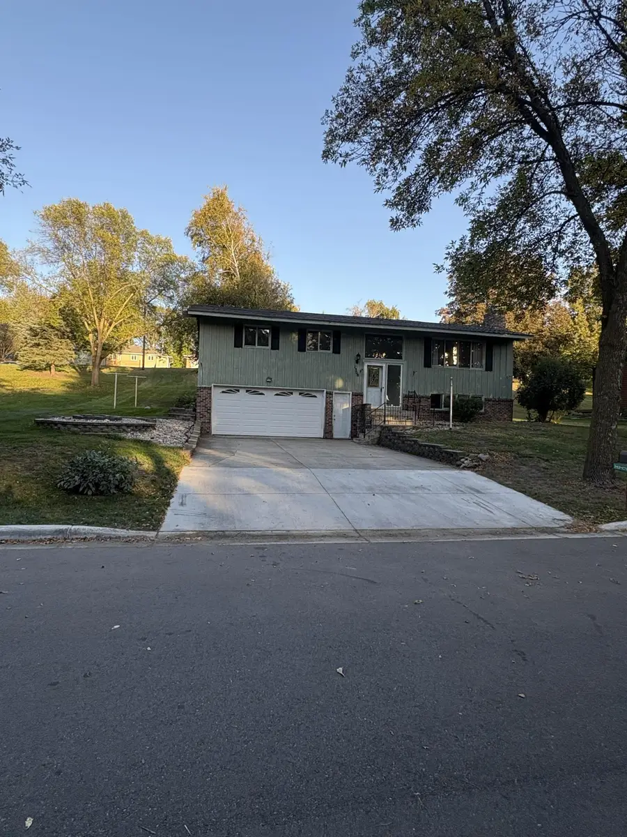 1308 Oak Drive, Montevideo, MN 56265 - #2