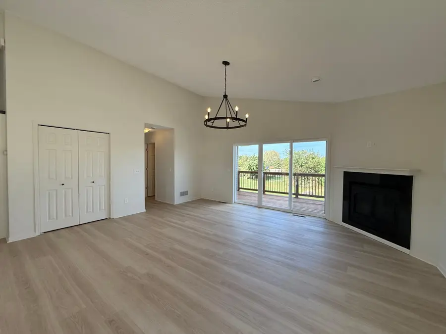 233 Dongola Lane, Shakopee, MN 55379 - Image #3