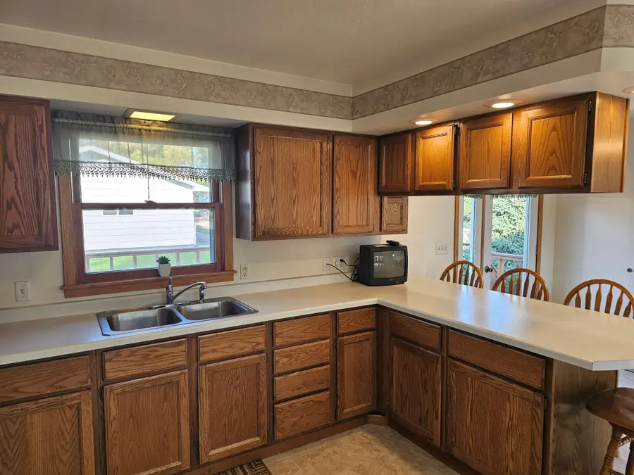 909 Bradford Avenue, Argyle, MN 56713 - Image #3