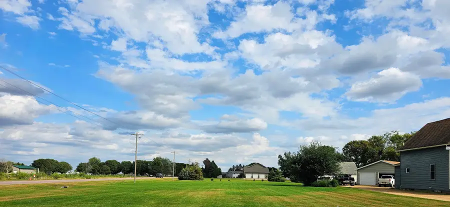 516 Dugan Street N, Welcome, MN 56181 - Image #2