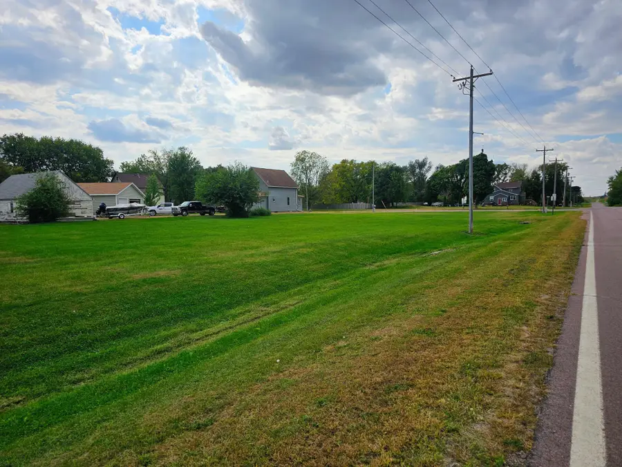 516 Dugan Street N, Welcome, MN 56181 - Image #3