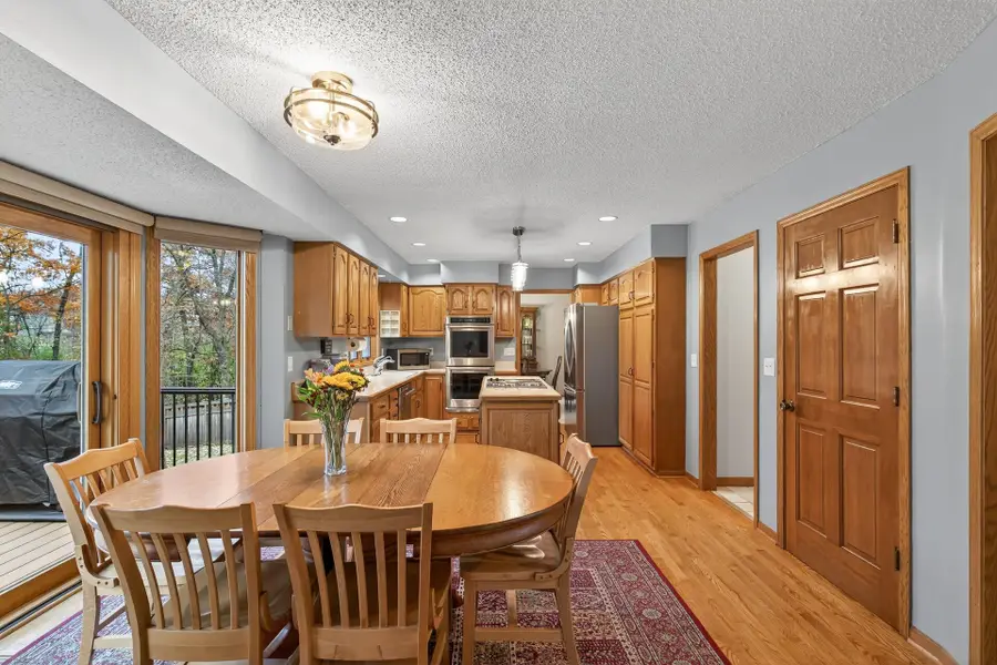 8593 Coachmans Lane, Eden Prairie, MN 55347 - Image #2