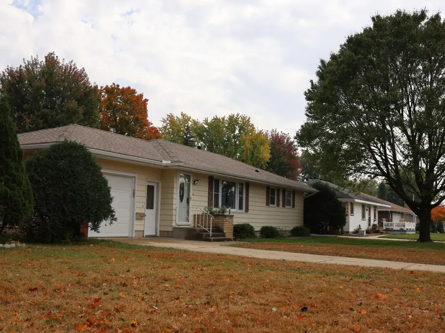 905 16th Street Sw, Austin, MN 55912 - #3