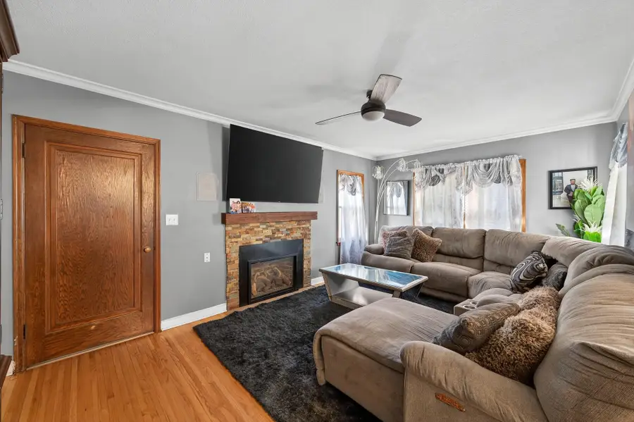 242 Annapolis Street W, Saint Paul, MN 55118 - Image #3