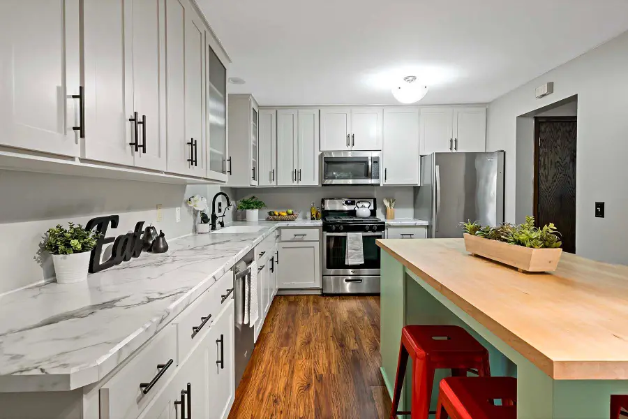 1712 Archer Court, Minneapolis, MN 55447 - Image #2