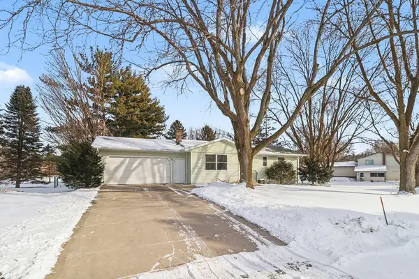 211 Meadow Lane, New Prague, MN 56071