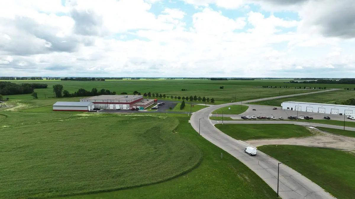 Block 2, Lot 7 W Greenwood Street, Thief River Falls, MN 56701 - #1