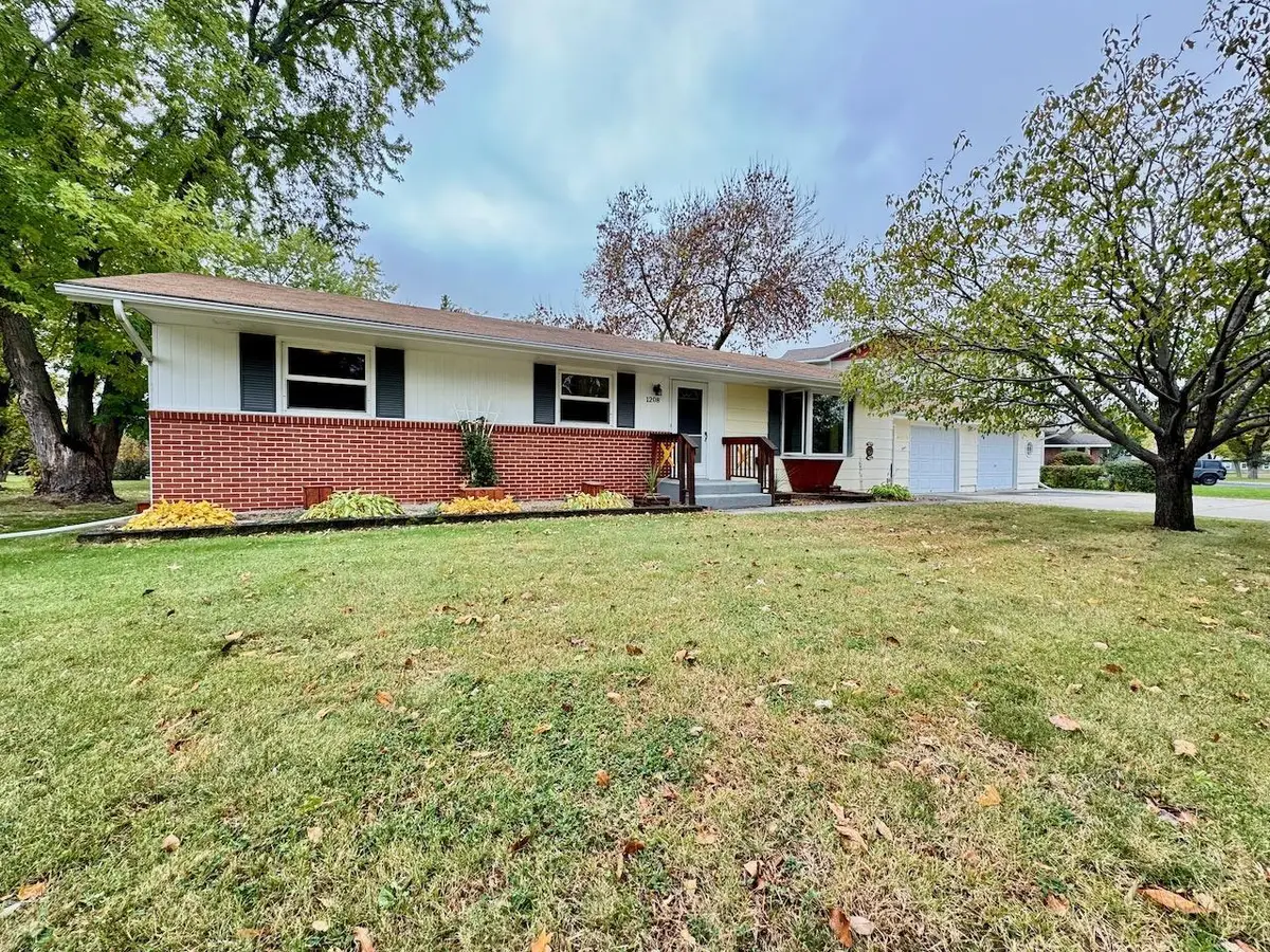 1208 Somerset Road, Fergus Falls, MN 56537 - #1