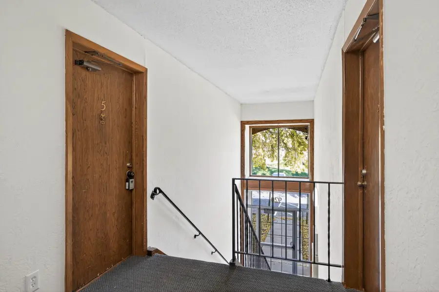 920 9th Avenue S #5, Hopkins, MN 55343 - Image #3