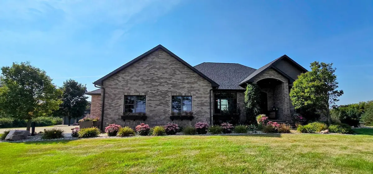 575 111th Street, Pipestone, MN 56164 - Image #1