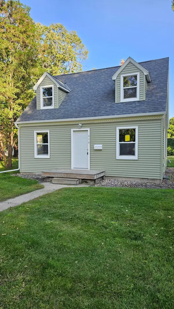 313 11th Street S, Benson, MN 56215