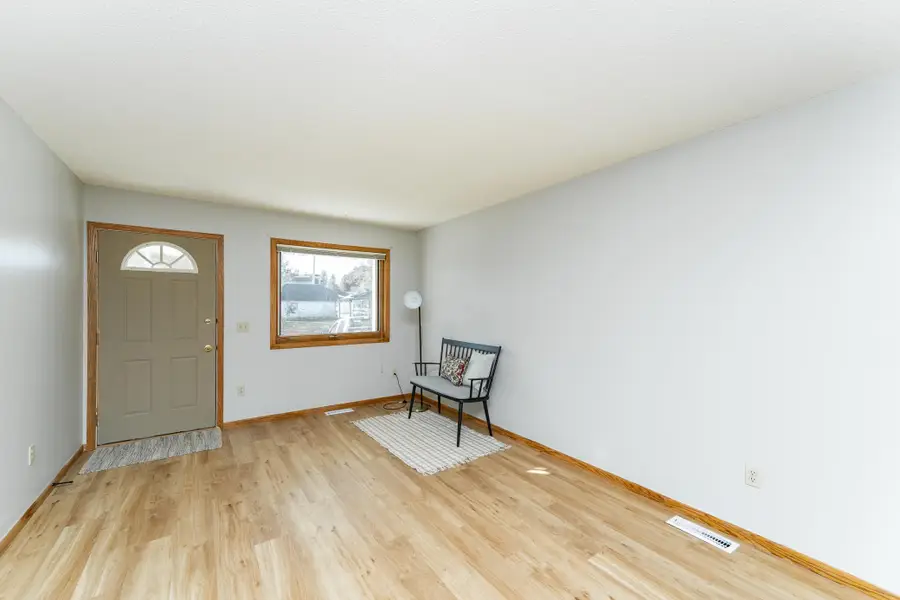 209 E Henry Street, Le Roy, MN 55951 - Image #3