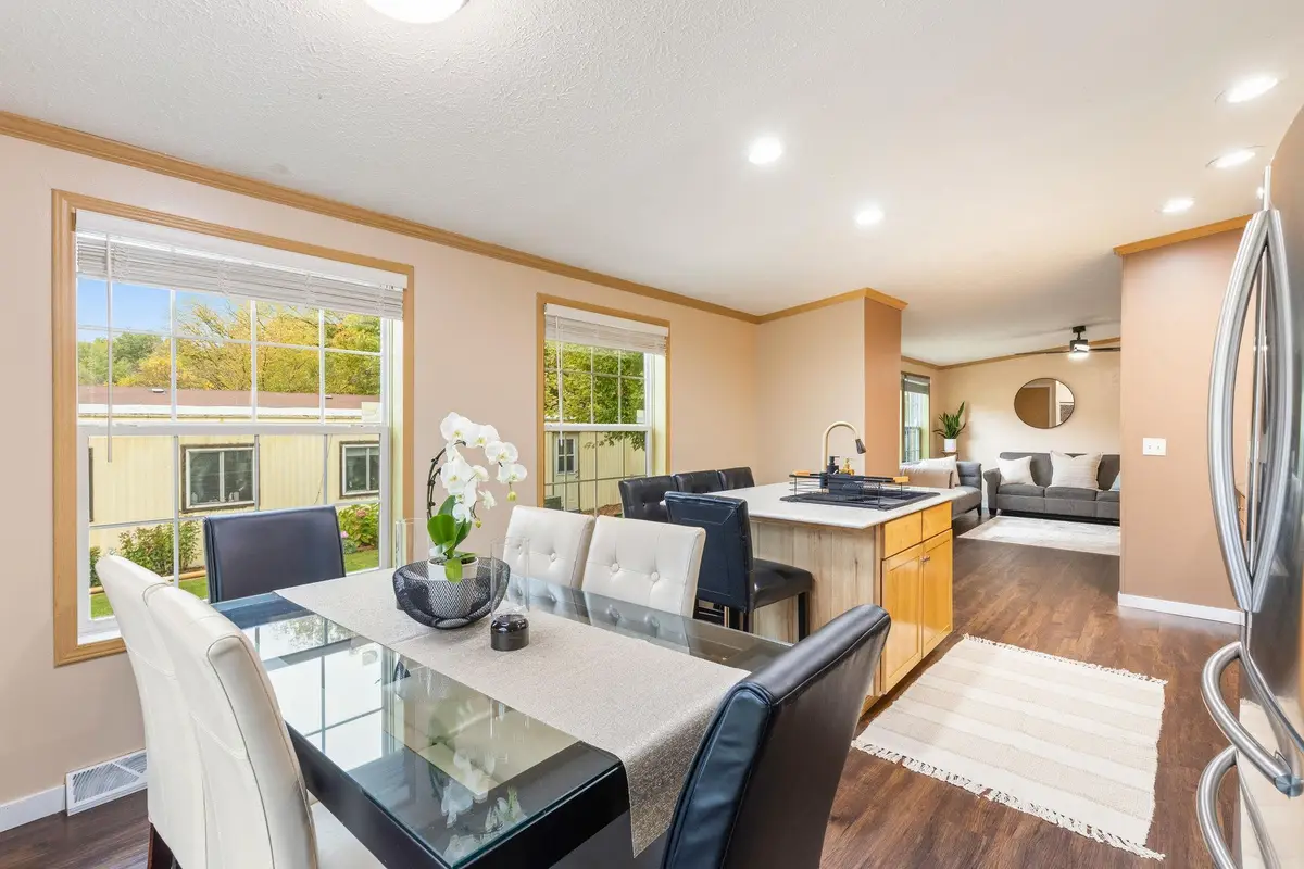 12197 Geneva Way, Apple Valley, MN 55124 - Image #1