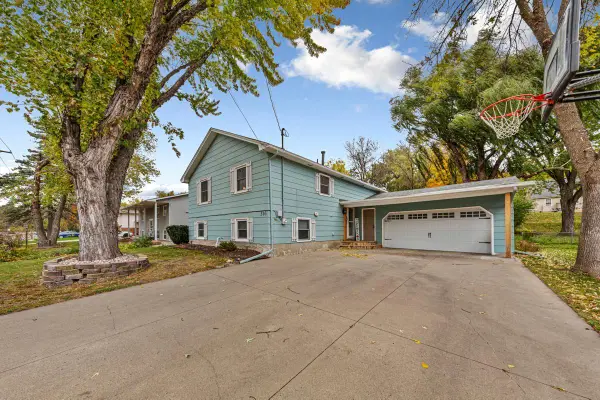 316 Stoltzman Road, Mankato, MN 56001