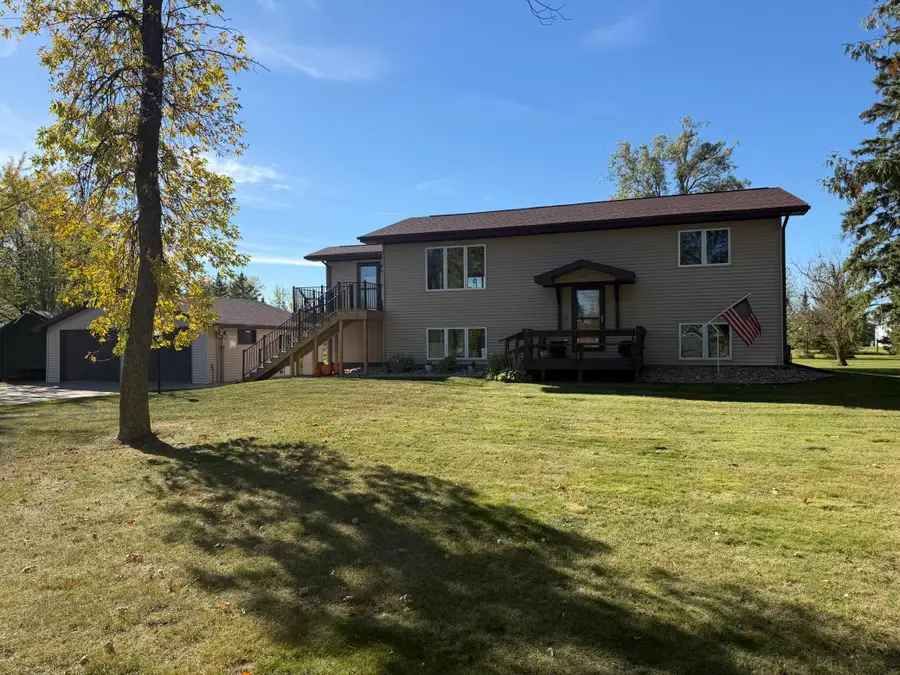 217 3rd Avenue Sw, Baudette, MN 56623 - #3