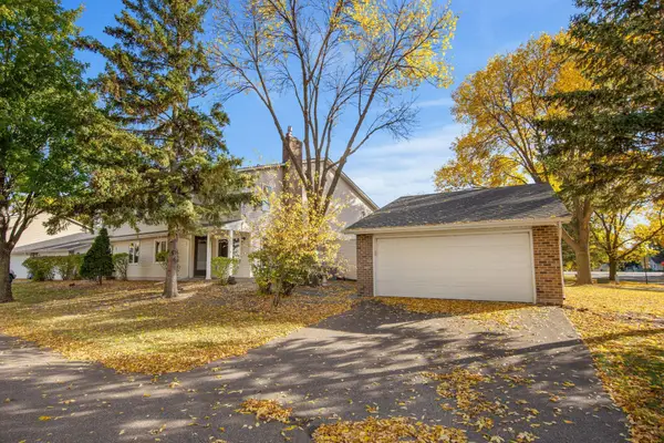 9340 Ranchview Lane N, Maple Grove, MN 55369