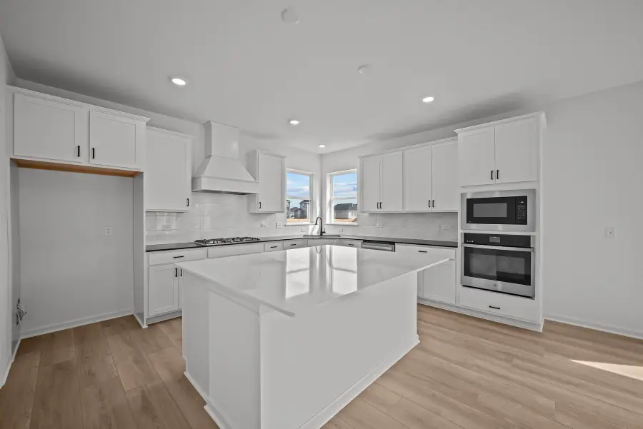 1515 Philipp Way, Shakopee, MN 55379 - #2