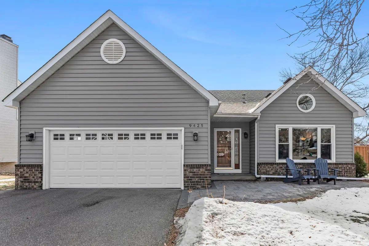 9425 Barrington Road, Woodbury, MN 55125 - #1