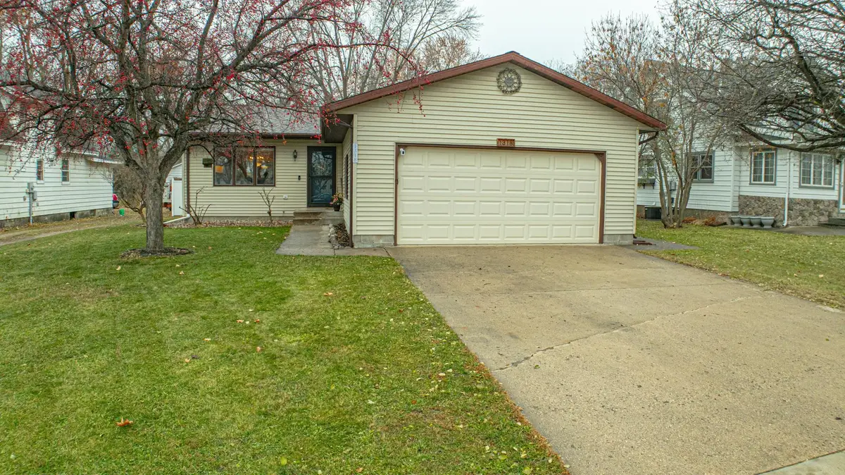1318 6th Street Sw, Willmar, MN 56201 - Image #1