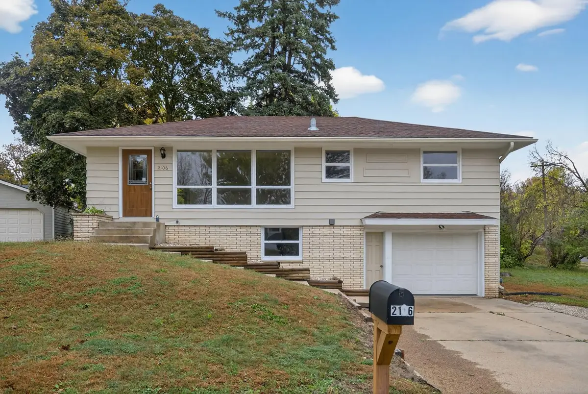 2106 8th Avenue Ne, Rochester, MN 55906 - #1