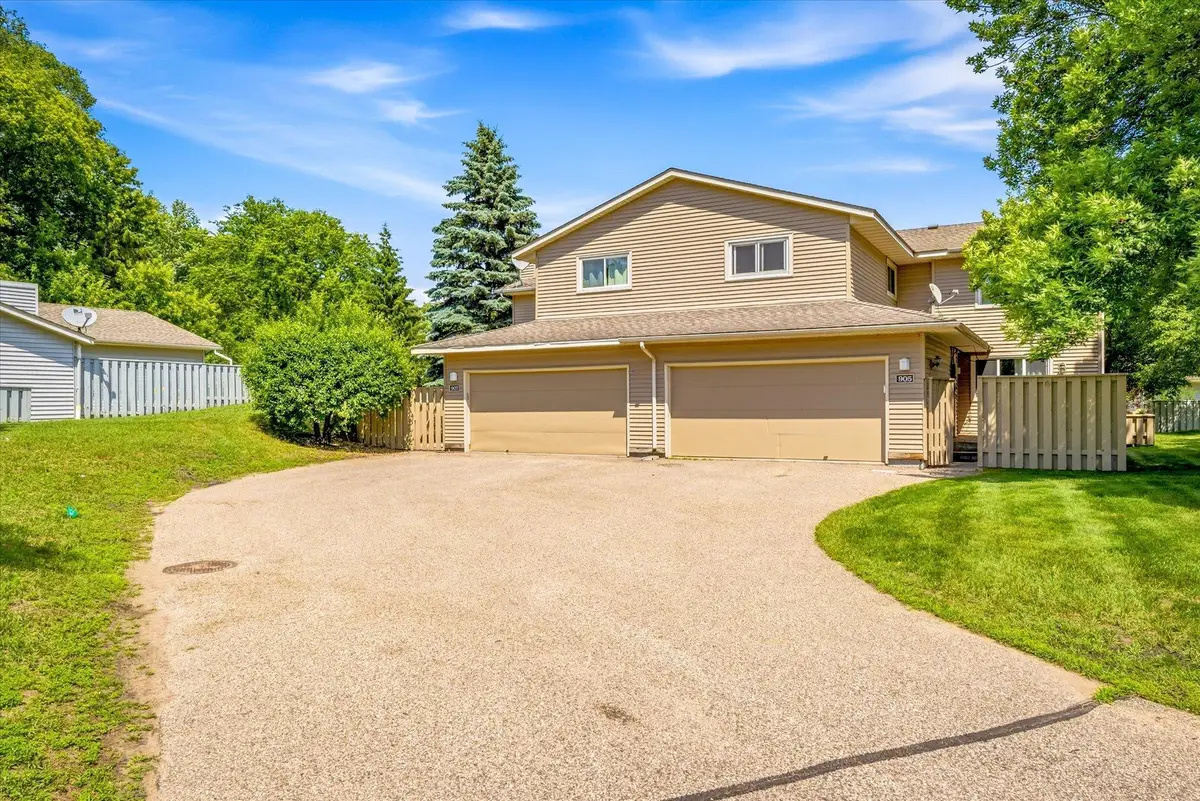 907 Monterey Drive, Shoreview, MN 55126 - #1