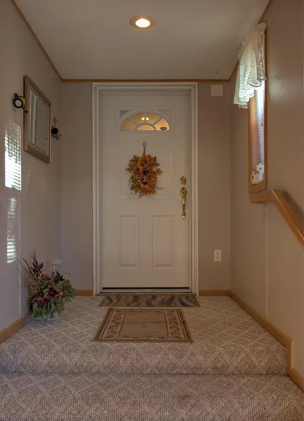 640 21st Pine Lane Sw, Cambridge, MN 55008