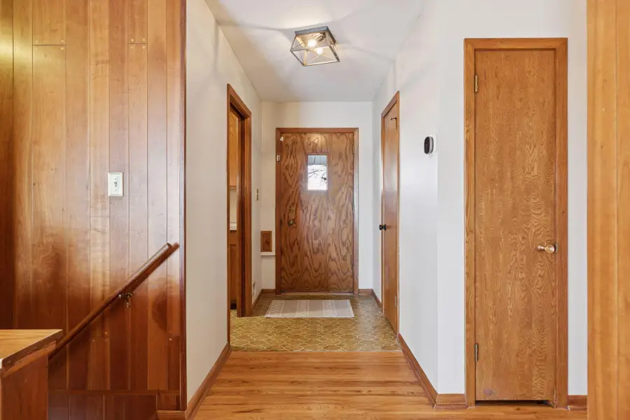 1581 Wheelock Ridge Road, Saint Paul, MN 55130 - Image #3