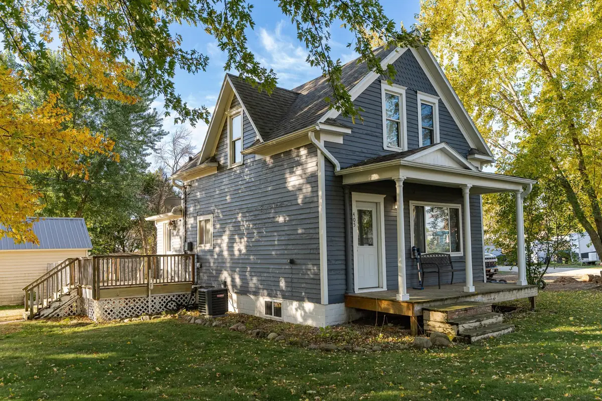 405 1st Street Nw, Hayfield, MN 55940 - #1