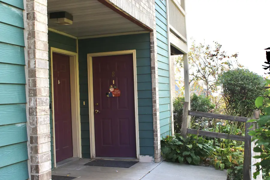 1872 Deerhaven Lane Ne #8, Rochester, MN 55906 - Image #2