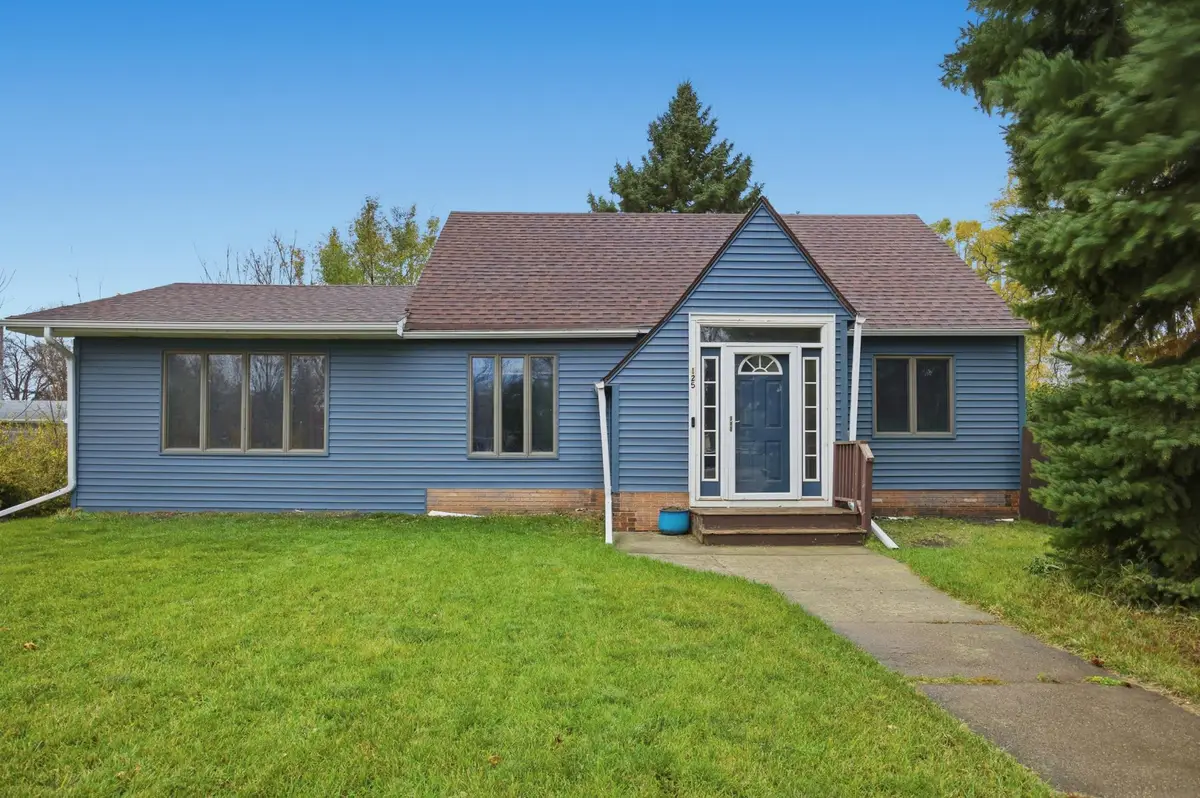 125 4th Avenue Se, Mayville, ND 58257 - Image #1