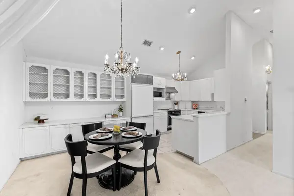 7200 Cahill Road #308, Minneapolis, MN 55439