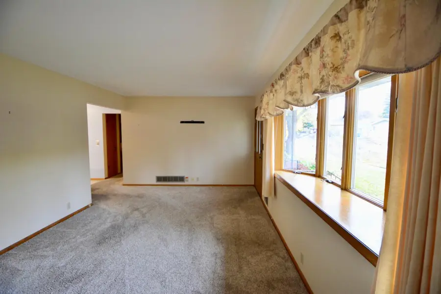 449 Birmingham Street, Saint Paul, MN 55106 - #2