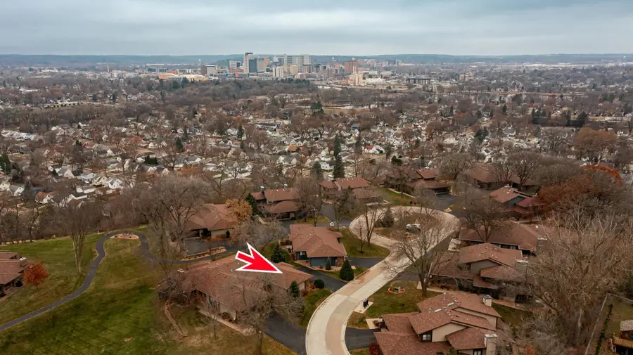 1227 19th Avenue Ne, Rochester, MN 55906 - Image #2