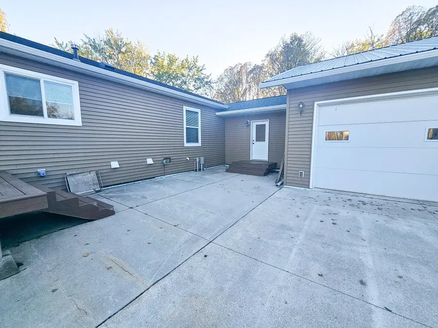 14590 380th Street Ne, Middle River, MN 56737 - Image #2