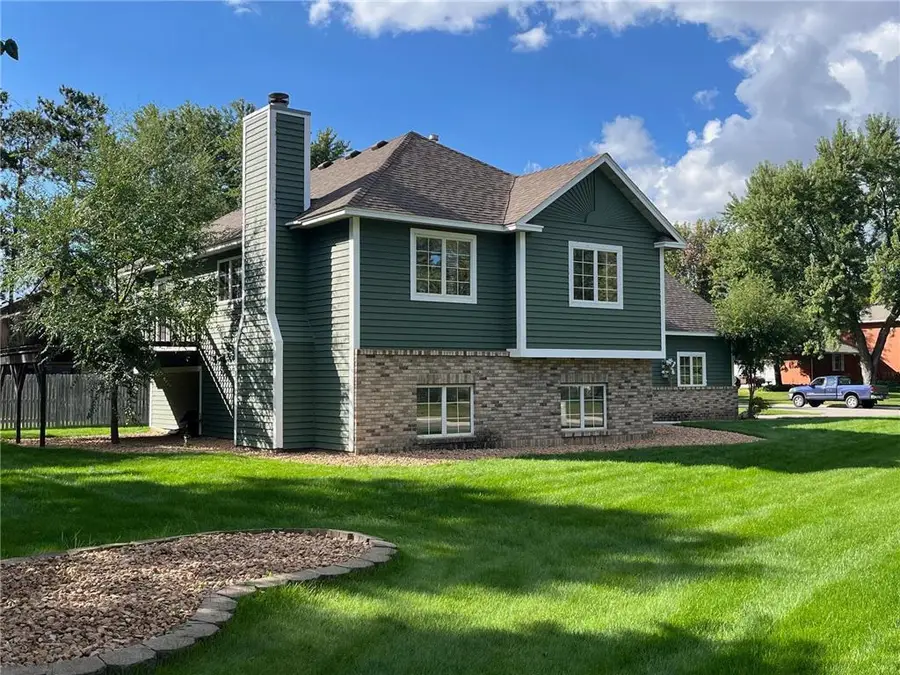 1005 Riverside Avenue N, Sartell, MN 56377 - Image #2