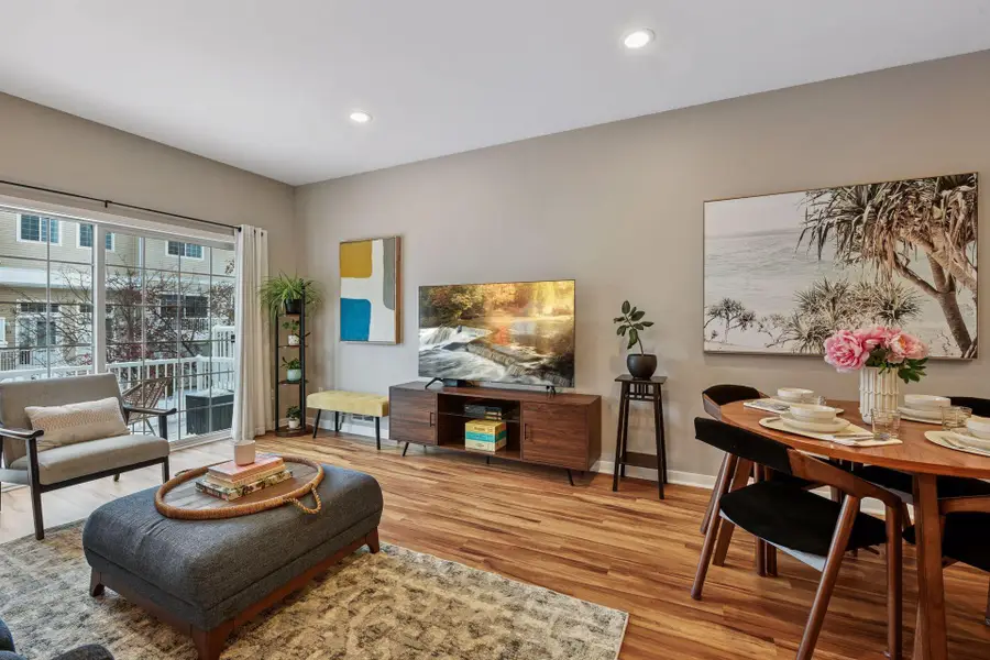 588 Willoughby Way W, Minnetonka, MN 55305 - Image #2